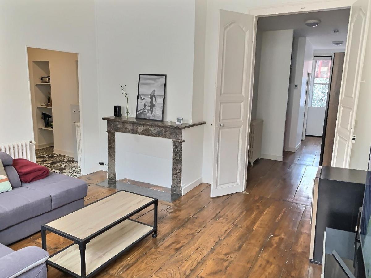 Appartamento Wonderhost, Superbes Volumes Et Charme De L'Ancien Pau Esterno foto