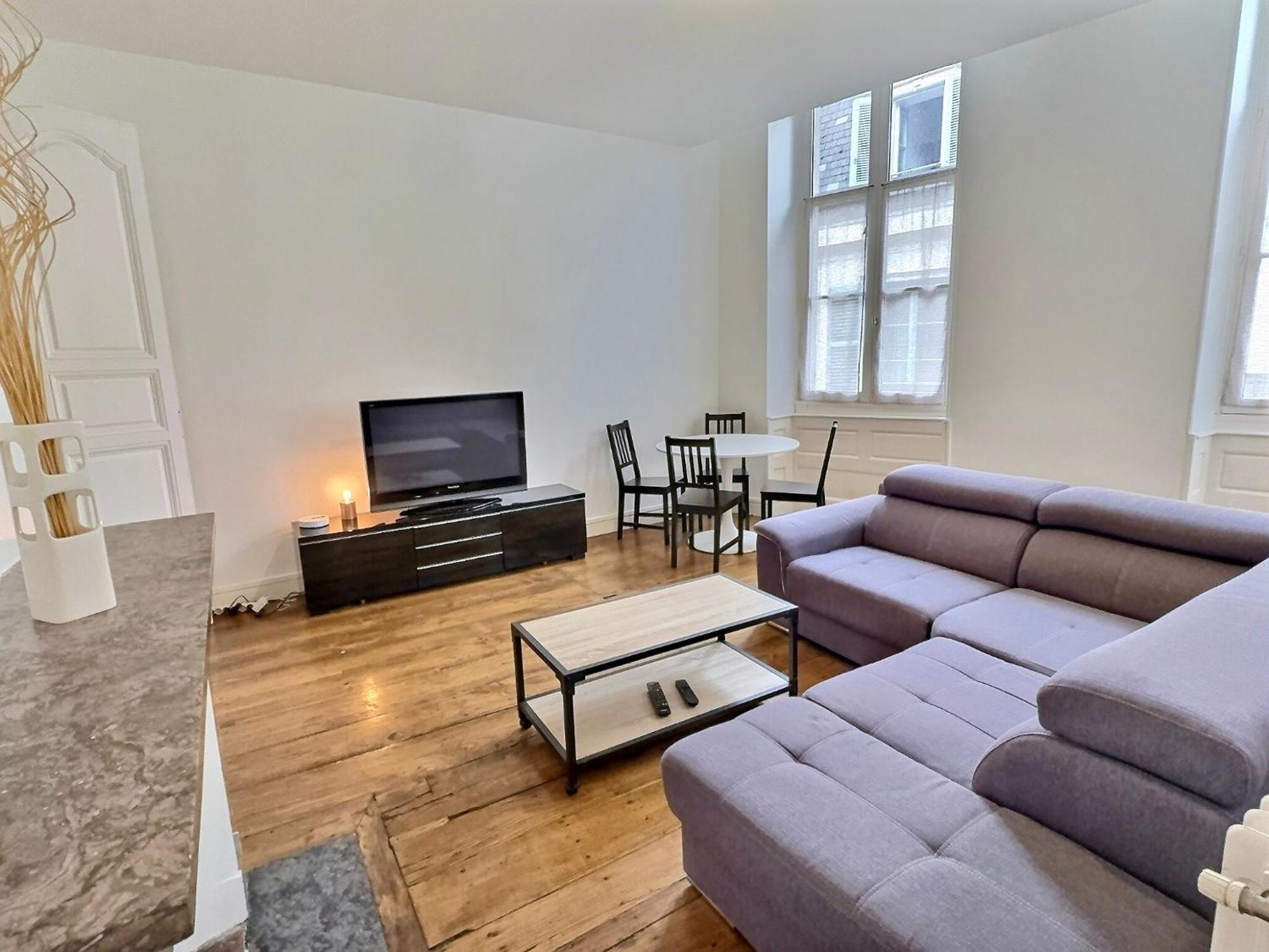 Appartamento Wonderhost, Superbes Volumes Et Charme De L'Ancien Pau Esterno foto